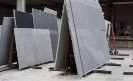 Muestras de mármol, granito y travertino para lápidas
